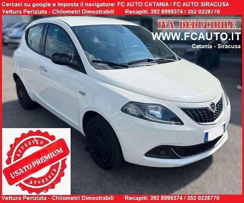 Usata Lancia Ypsilon S 69 CV (50 kW) 2022 Bianco Utilitaria
