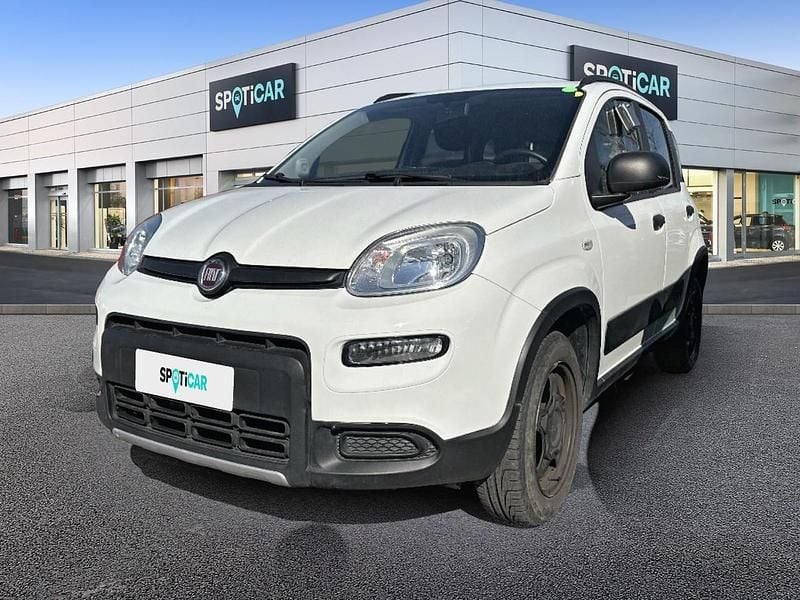 Usata Fiat Panda 4x4 S 86 CV (63 kW) 2020 Bianco Utilitaria