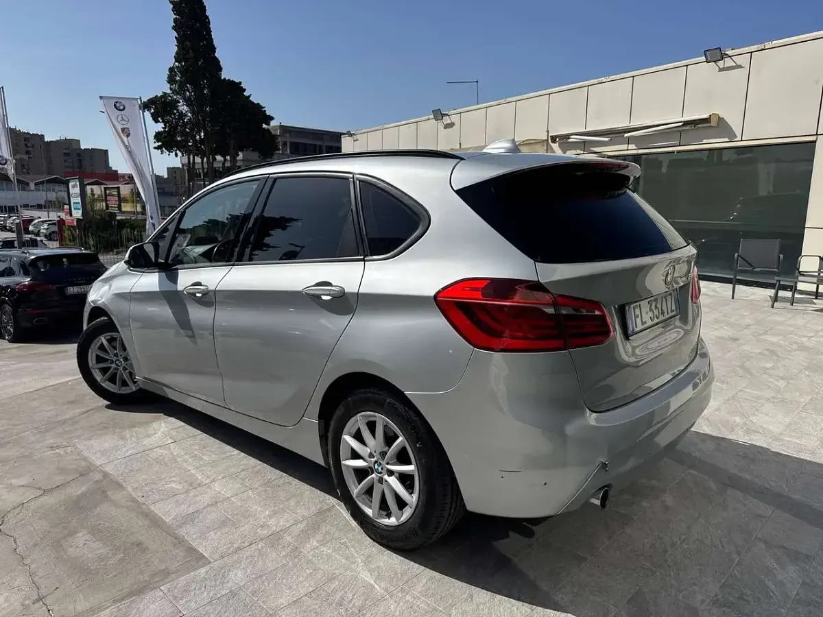 Usata BMW 216 Active Tourer Sport Line 116 CV (85 kW) 2017 Argento Monovolume