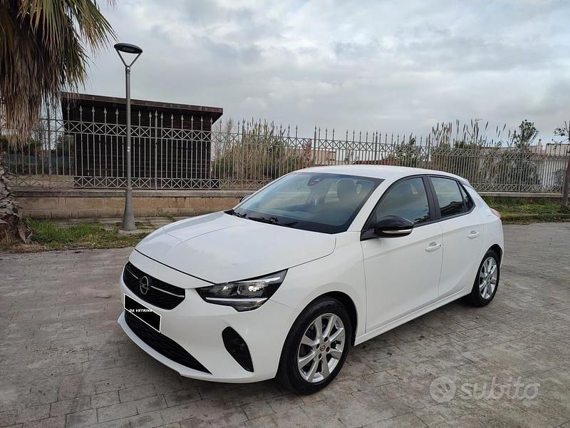 Usado Opel Corsa Edition 75 CV (55 kW) 2023 Blanco Berlina