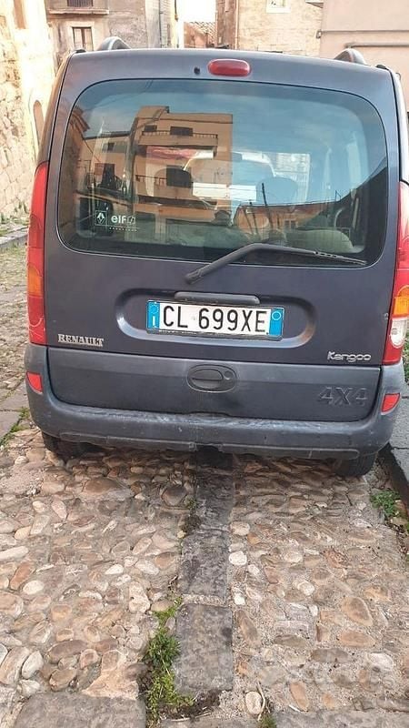 Usata Renault Kangoo 84 CV (61 kW) 2004 Blu Berlina