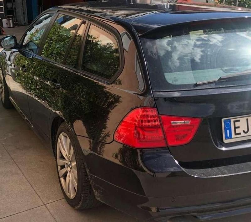 Usata BMW 320 184 CV (135 kW) 2011 Nero Station wagon
