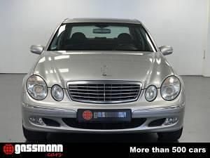 Usata Mercedes E240 177 CV (130 kW) 2002 Argento Berlina