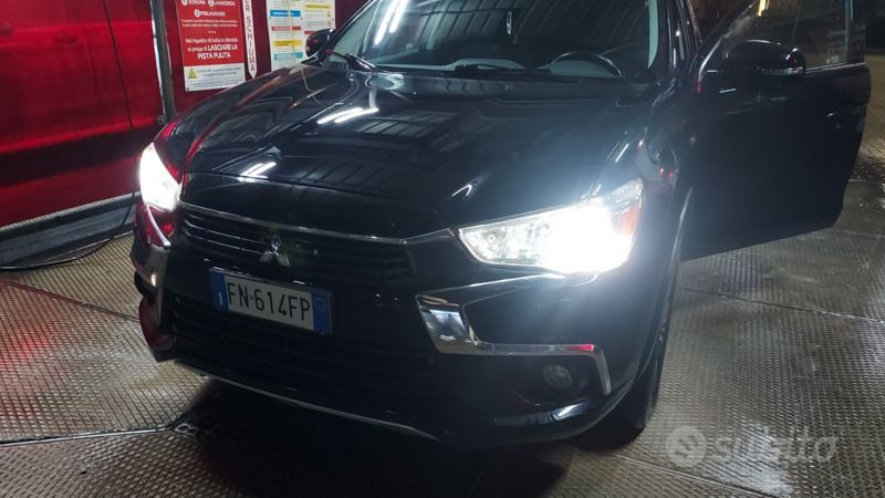 Usata Mitsubishi ASX Instyle 114 CV (83 kW) 2018 Nero SUV
