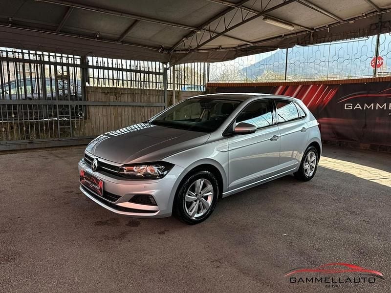 Usata VW Polo Comfortline 80 CV (58 kW) 2018 Argento Utilitaria