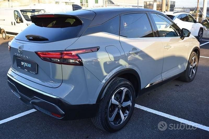 Usata Nissan Qashqai N-Connecta 140 CV (102 kW) 2022 Grigio SUV