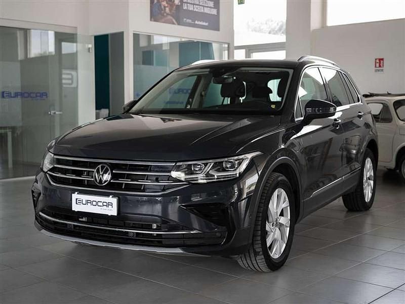 Usata VW Tiguan Elegance 150 CV (110 kW) 2022 Grigio / gray SUV