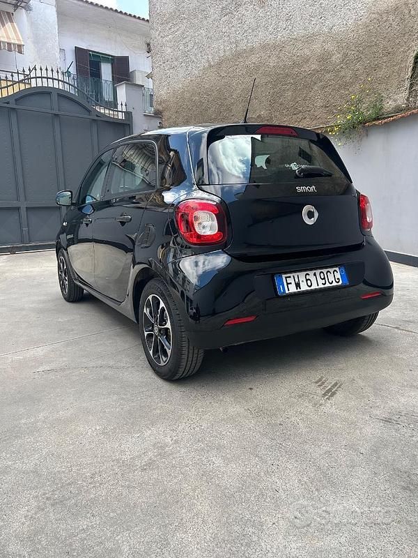 Usata Smart ForFour 2018 Nero Utilitaria