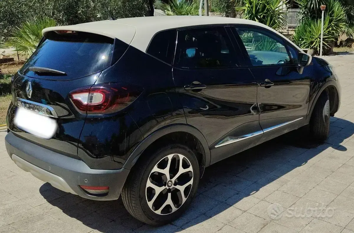 Usata Renault Captur Initiale Paris 110 CV (80 kW) 2017 Nero SUV