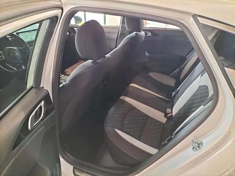 Usata Kia ProCeed GT-Line 160 CV (117 kW) 2021 Bianco Utilitaria