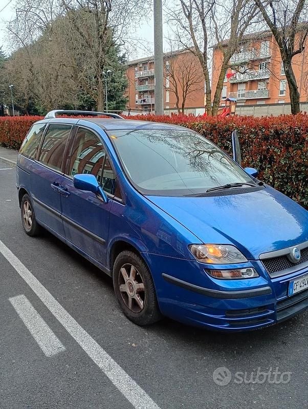 Usata Fiat Ulysse 2004 Blu Monovolume