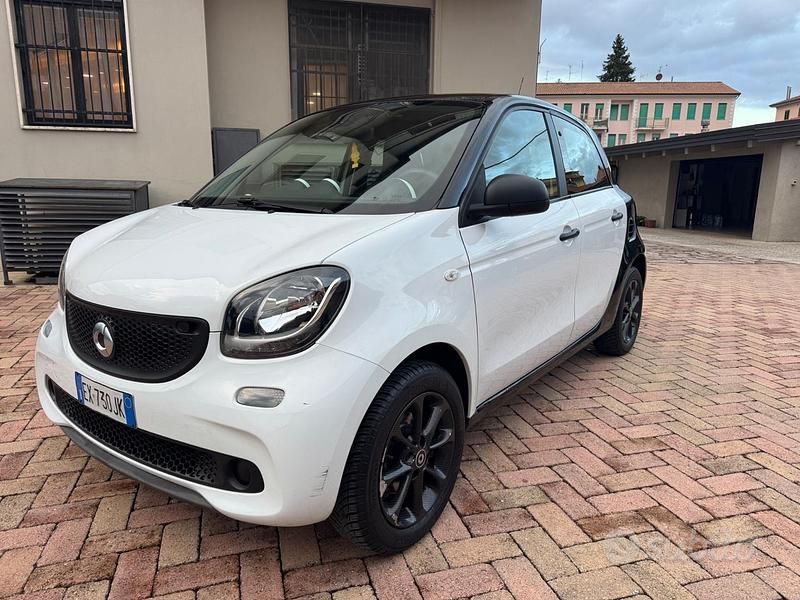 Bianco Usata 2014 Smart ForFour Prime Utilitaria | 8500 € (Buon prezzo) - Immagine 1/4