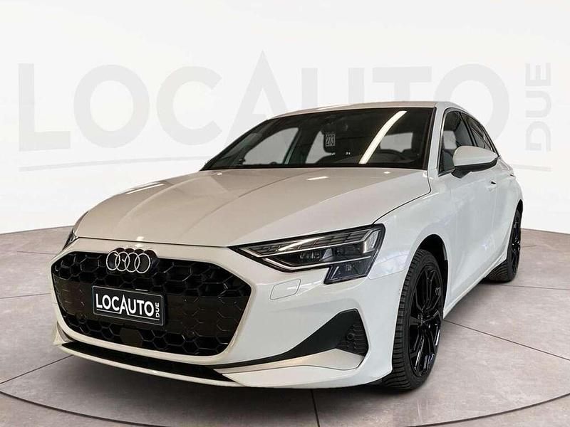 Usata Audi A3 Advanced 116 CV (85 kW) 2024 Bianco Berlina