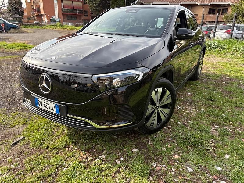 Nero Usata 2024 Mercedes EQA250+ Advanced SUV | 33.500 € (Buon prezzo) - Immagine 1/4