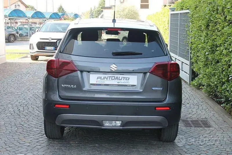 Usata Suzuki Vitara Cool 129 CV (94 kW) 2024 Grigio SUV