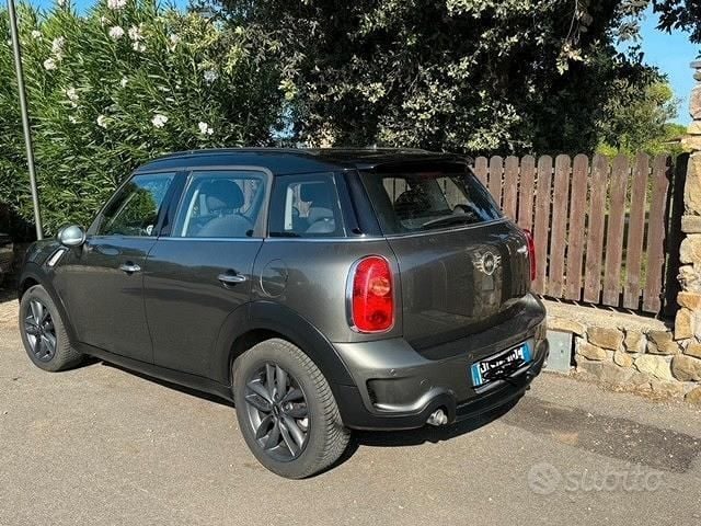 Usata Mini Countryman 143 CV (105 kW) 2014 Grigio SUV