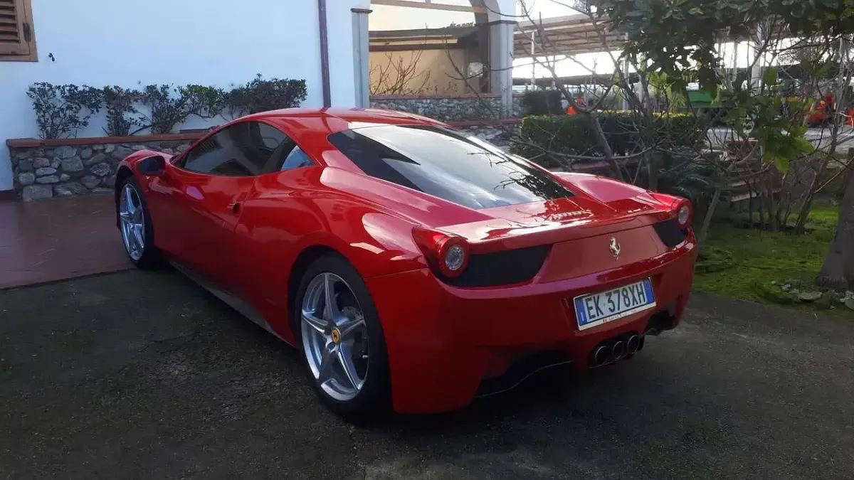 Usata Ferrari 458 570 CV (419 kW) 2012 Rosso Coupé