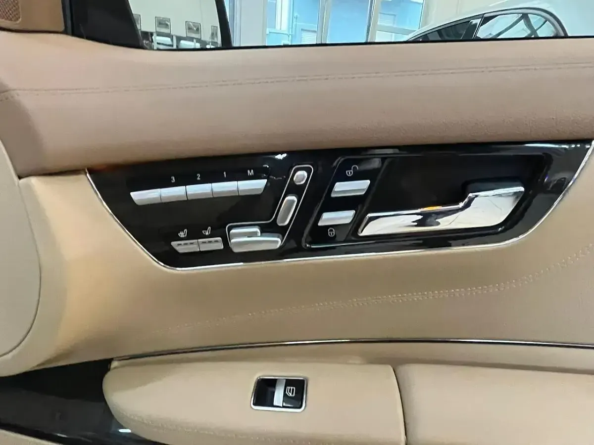 Usata Mercedes CL63 AMG AMG 543 CV (399 kW) 2011 Blu Coupé
