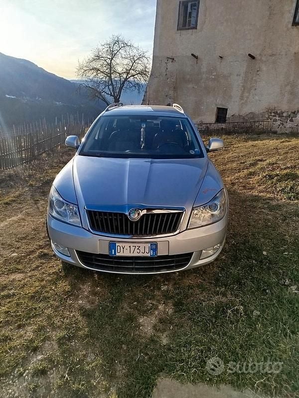 Usata Skoda Octavia 2010 Grigio Station wagon