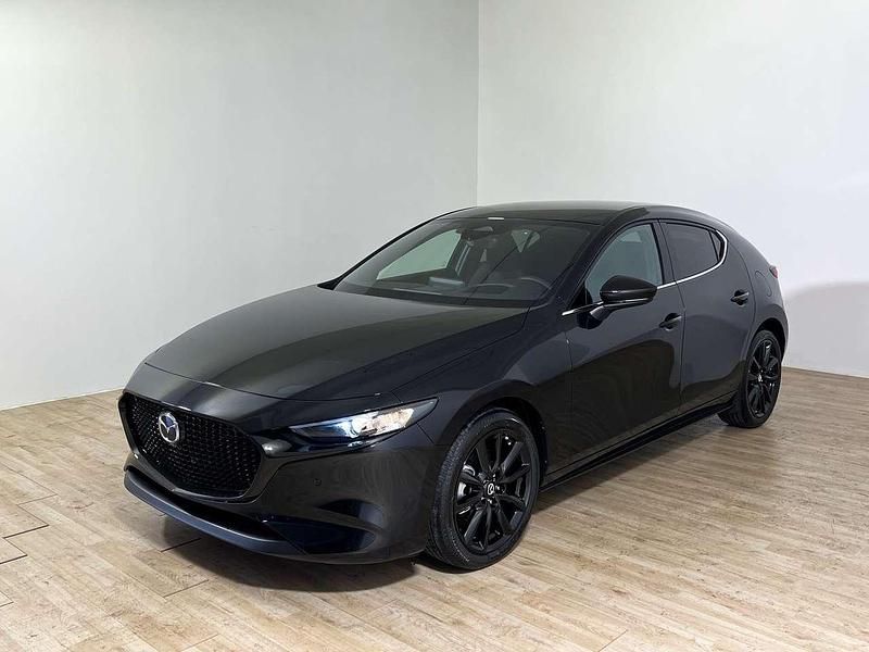 Nero Nuova 2025 Mazda 3 Homura-Line Tre volumi | 27.900 € (Buon prezzo) - Immagine 1/4