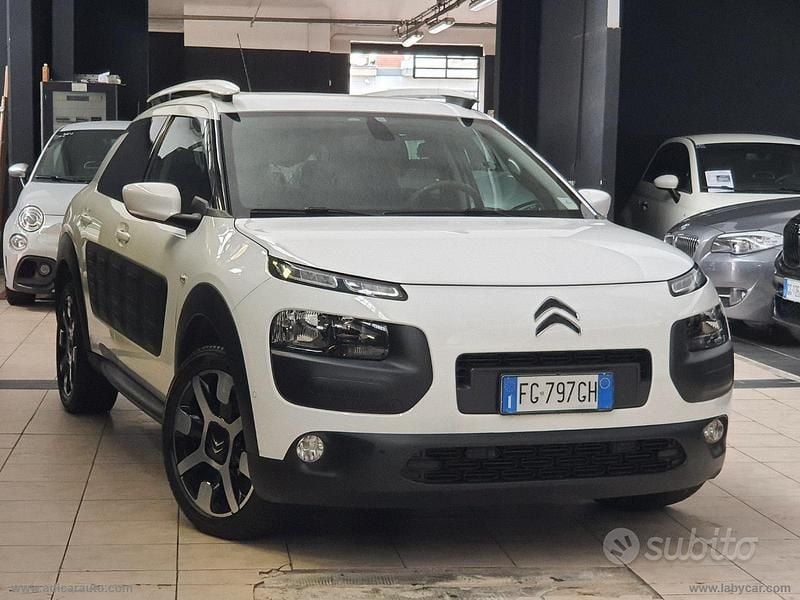 Usata Citroën C4 Shine 99 CV (72 kW) 2016 Bianco SUV