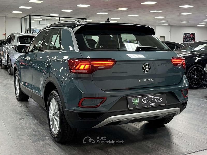 Usata VW T-Roc Style 150 CV (110 kW) 2025 Blu SUV