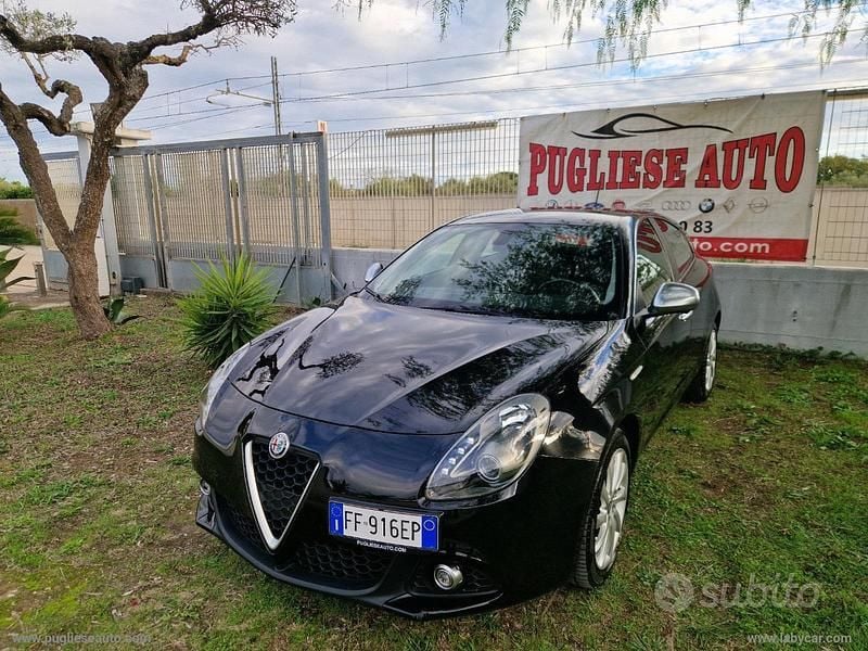 Nero Usata 2016 Alfa Romeo Giulietta Super Due volumi | 11.500 € (Buon prezzo) - Immagine 1/4