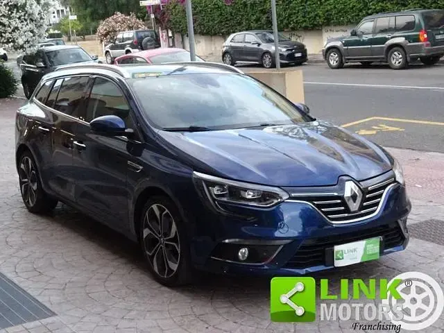 Usata Renault Mégane IV Bose Edition 130 CV (95 kW) 2017 Blu