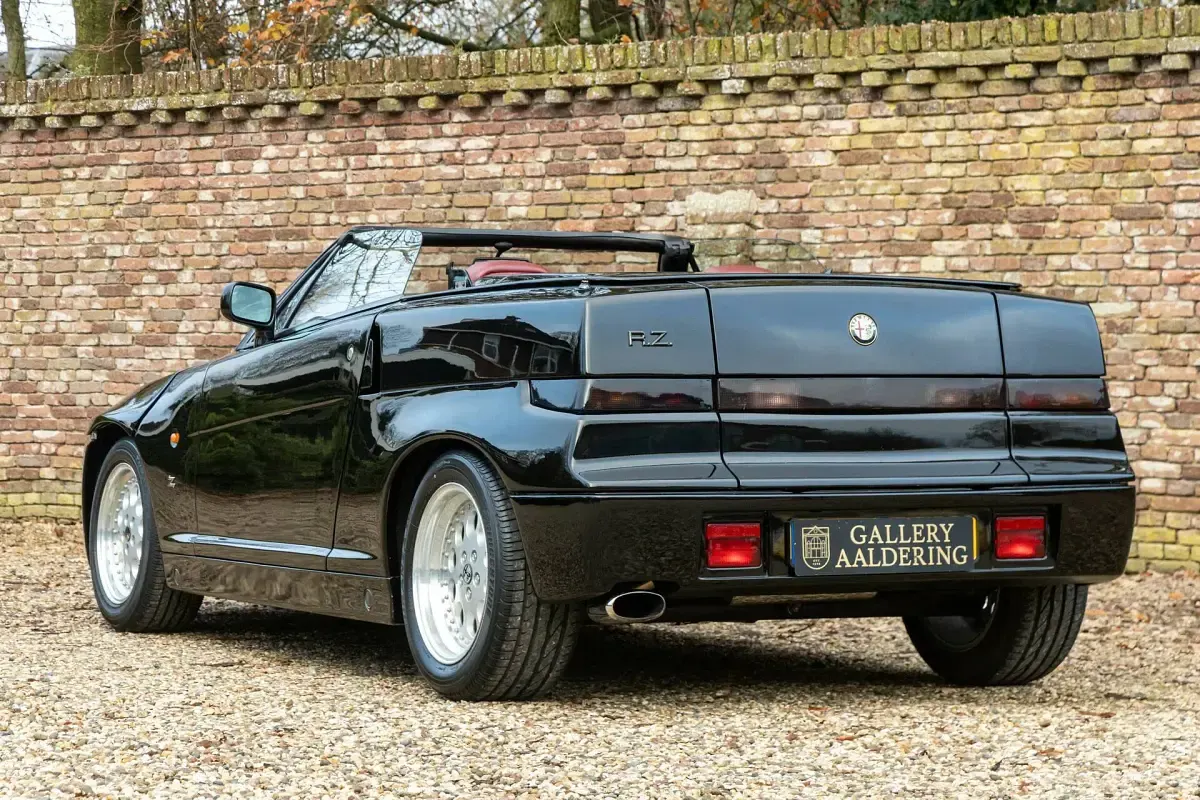 Usata Alfa Romeo SZ/RZ 210 CV (154 kW) 1994 Nero Cabrio