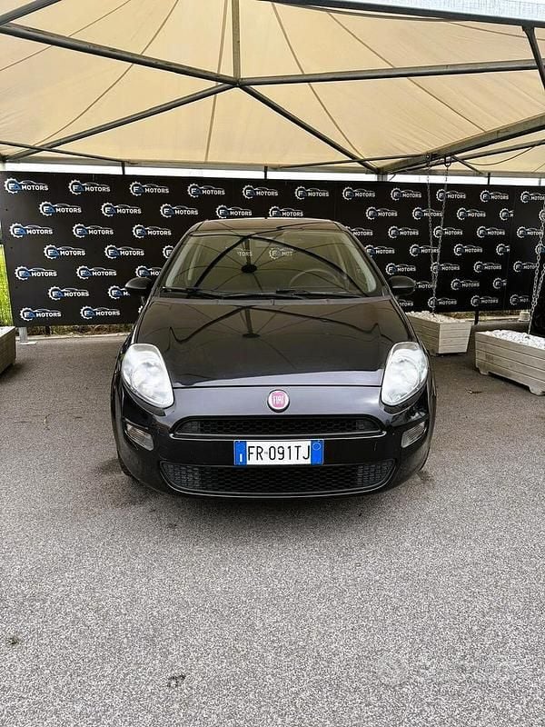 Usata Fiat Punto 69 CV (50 kW) 2018 Nero Utilitaria
