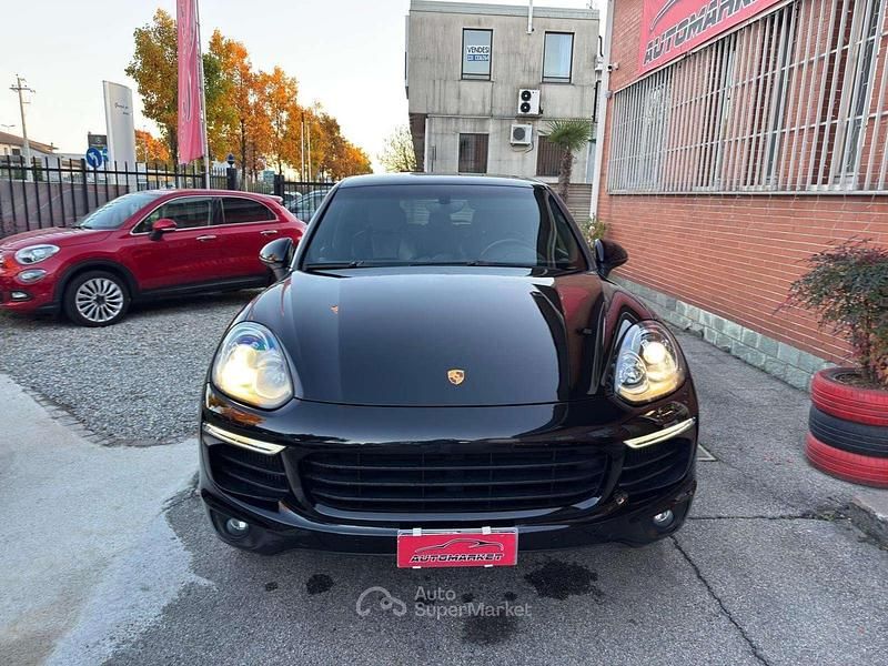 Usata Porsche Cayenne 250 CV (183 kW) 2017 Nero SUV