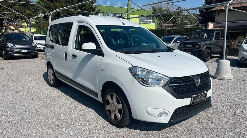 Usata Dacia Dokker Comfort 90 CV (66 kW) 2018 Bianco Monovolume