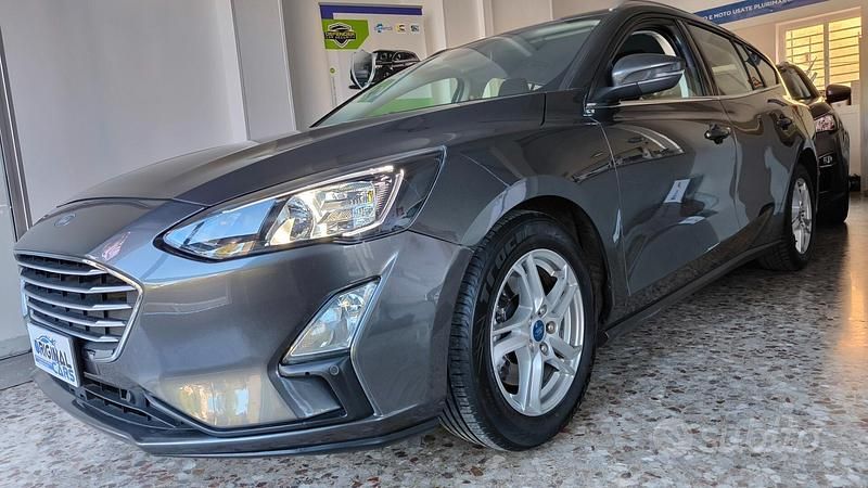 Usata Ford Focus Business Edition 120 CV (88 kW) 2020 Grigio Station wagon