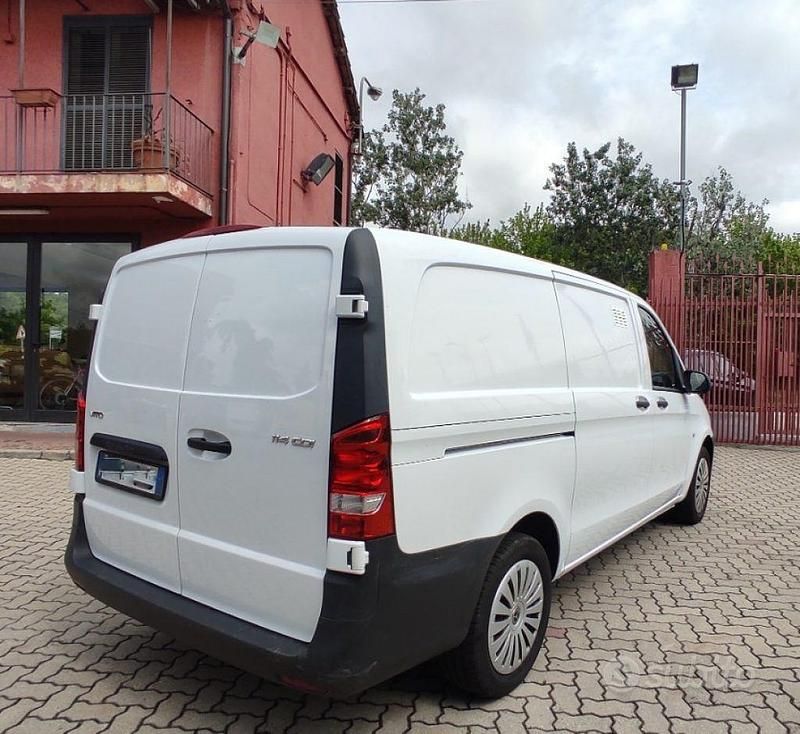Usata Mercedes Vito 136 CV (100 kW) 2018 Bianco Furgone