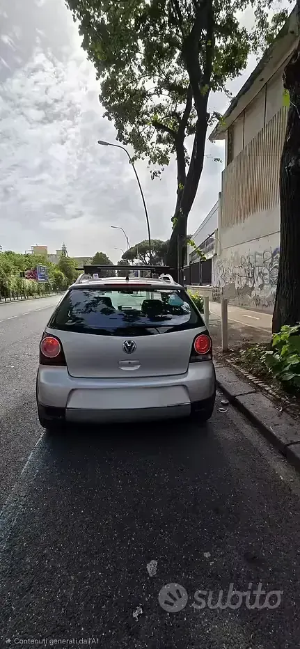 Usata VW Polo Cross 69 CV (50 kW) 2006 Grigio Utilitaria