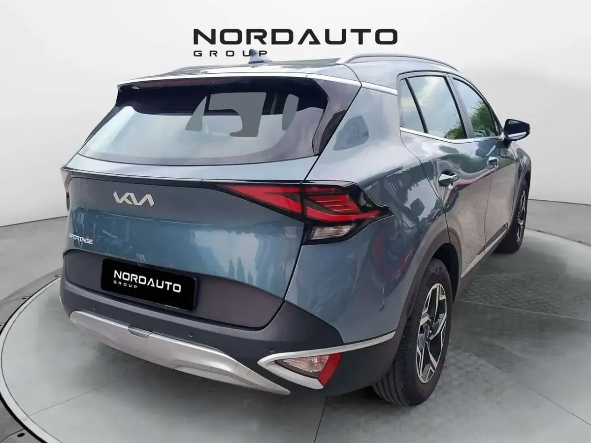 Usata Kia Sportage 136 CV (100 kW) 2023 Verde SUV