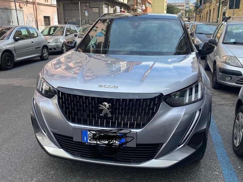 Usata Peugeot 2008 GT 131 CV (96 kW) 2023 Grigio SUV