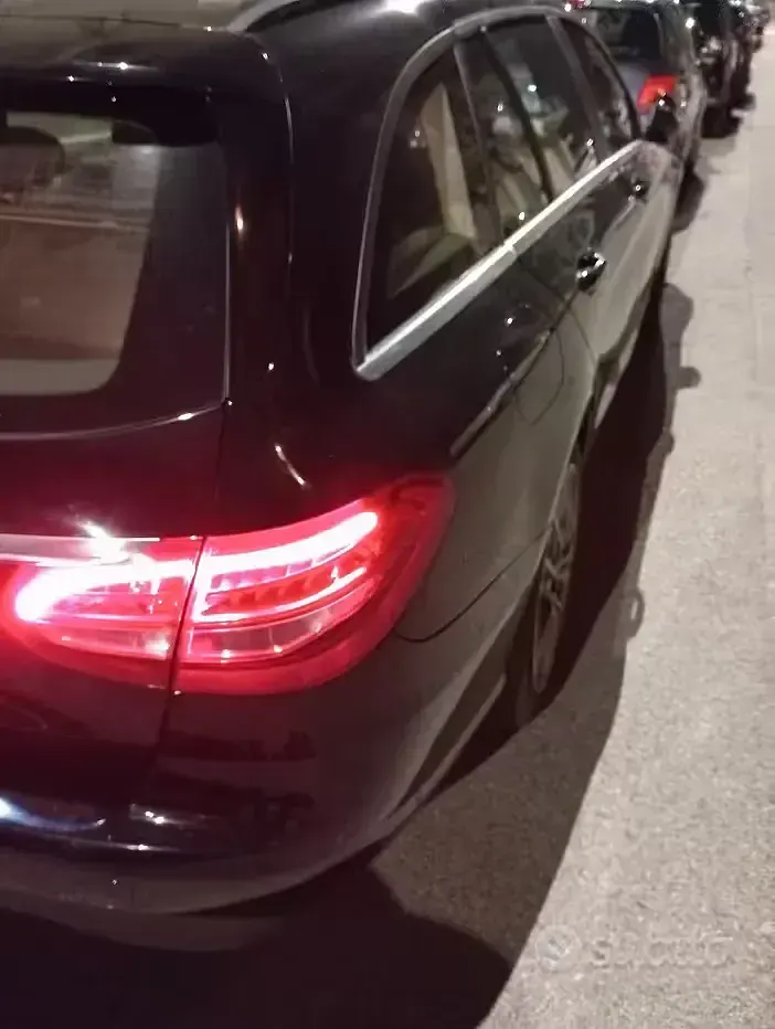 Usata Mercedes C180 116 CV (85 kW) 2015 Nero Station wagon