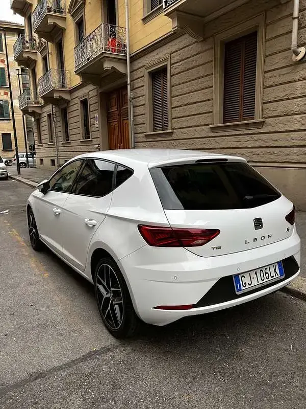 Usata Seat Leon FR 131 CV (96 kW) 2020 Bianco Berlina
