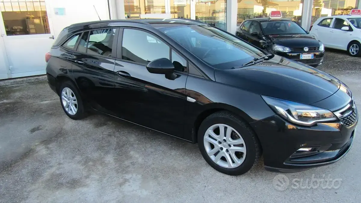 Usata Opel Astra S 136 CV (100 kW) 2016 Nero Station wagon