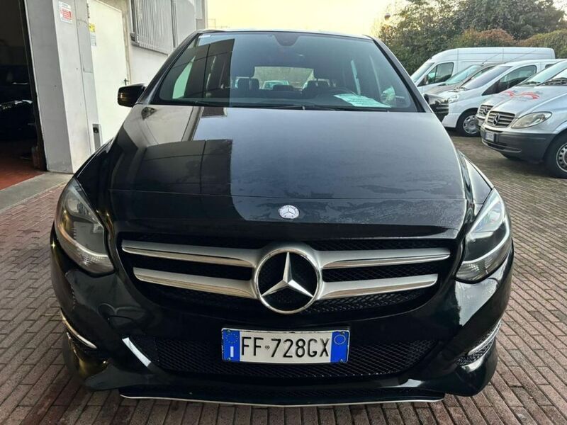 Usato 2016 Mercedes B180 1.5 Diesel 109 CV (13.890 €)