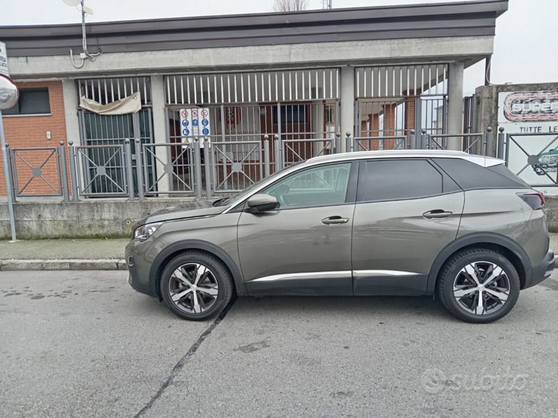 Usata Peugeot 3008 2018 Grigio SUV
