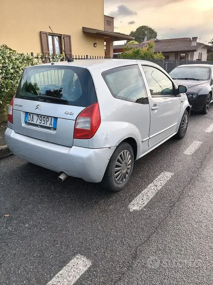 Usata Citroën C2 60 CV (44 kW) 2006 Grigio Utilitaria