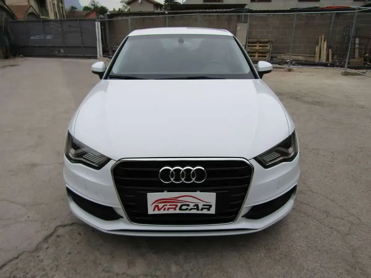 Usata Audi A3 S-Line 105 CV (77 kW) 2015 Bianco Berlina