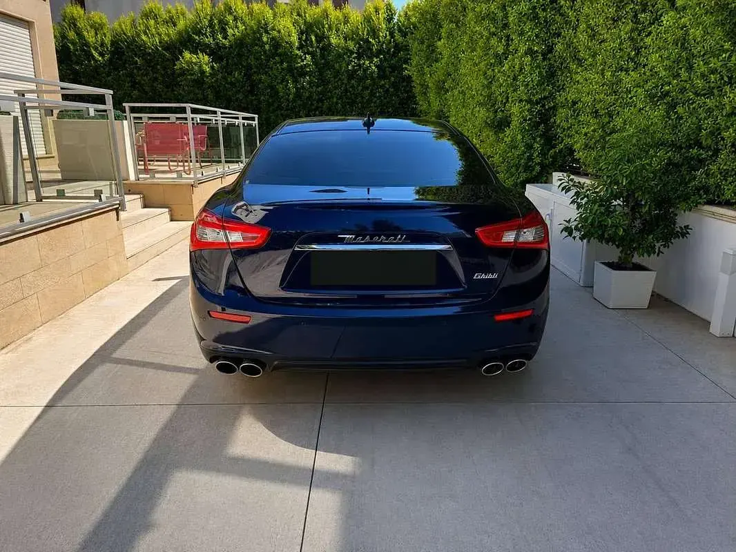 Usata Maserati Ghibli 275 CV (202 kW) 2017 Blu/azzurro Berlina