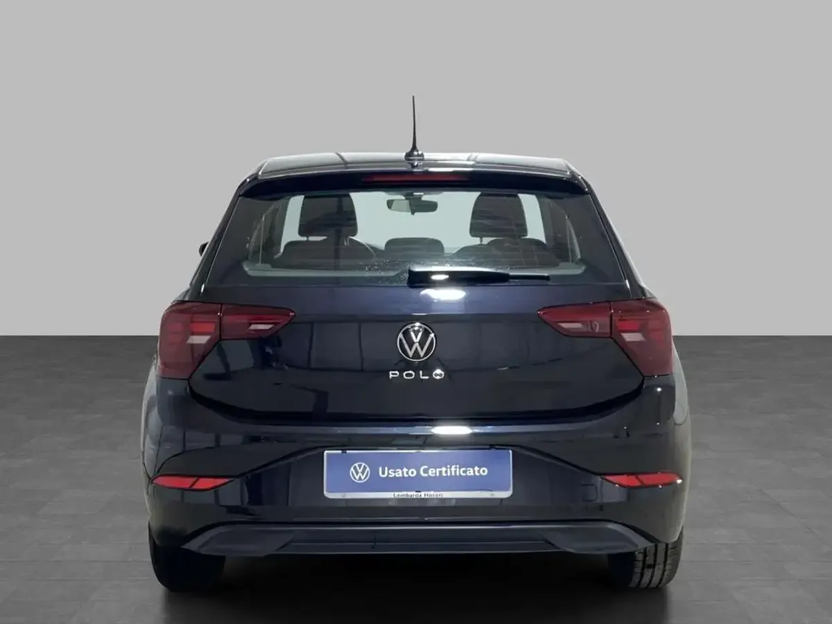 Usata VW Polo Life 80 CV (58 kW) 2023 Deep black perlato Utilitaria
