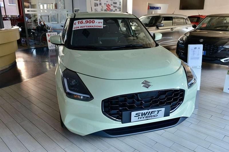 Nuova Suzuki Swift 83 CV (61 kW) 2025 Bianco artico Berlina