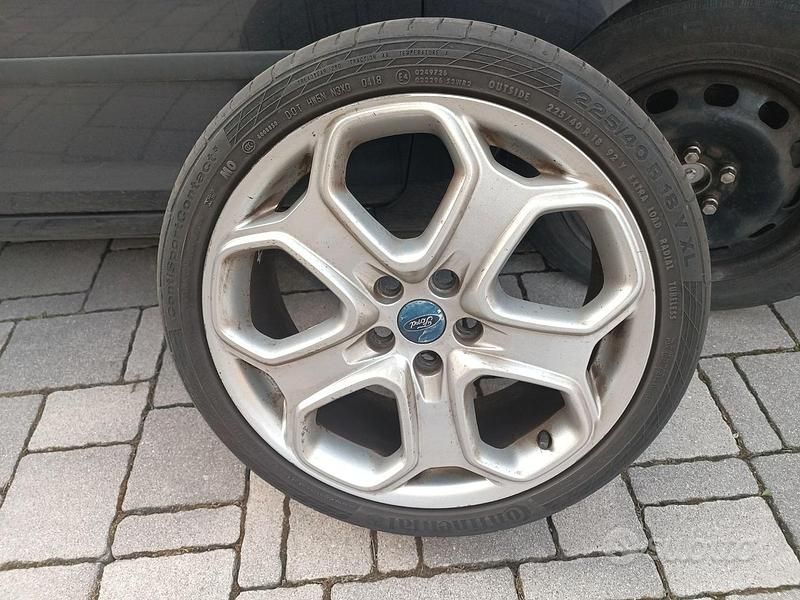 Usata Ford Focus 90 CV (66 kW) 2007 Nero Station wagon