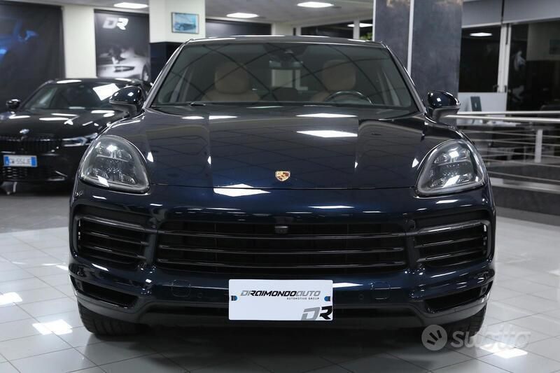 Usata Porsche Cayenne 340 CV (250 kW) 2021 Blu SUV