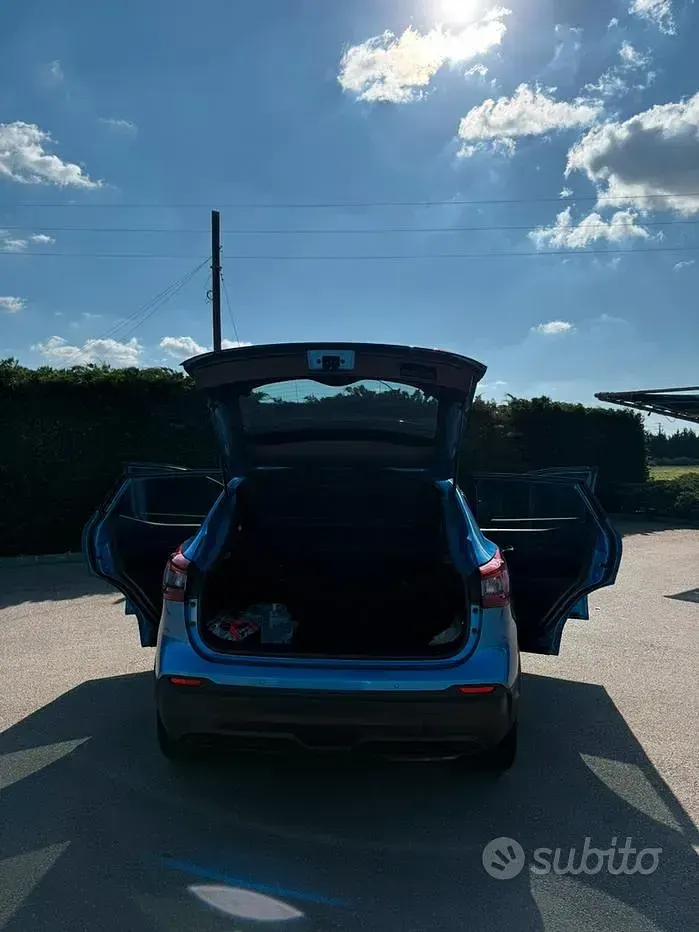 Usata Nissan Qashqai N-Connecta 116 CV (85 kW) 2020 Blu SUV